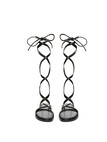 Высокие сандалии из черной кожи с завязками, 2