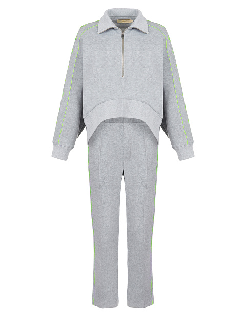 Серый костюм с укороченной толстовкой и неоново-зеленой вышивкой в виде лилий, 1