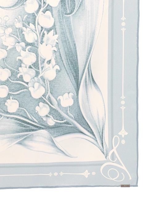 Голубой шелковый платок с принтом в виде ландышей, 3 Голубой шелковый платок с принтом в виде ландышей, 3