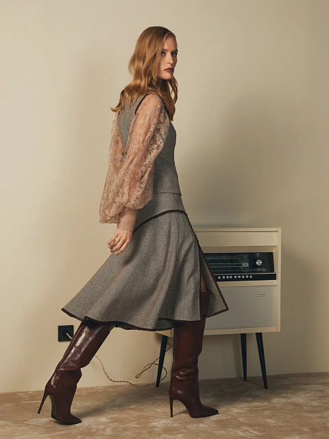 Коричневый комплект из жилета и юбки-миди, 7