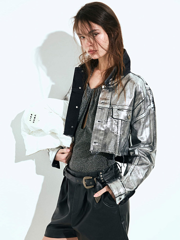 Черная укороченная джинсовка с серебряным напылением, 2