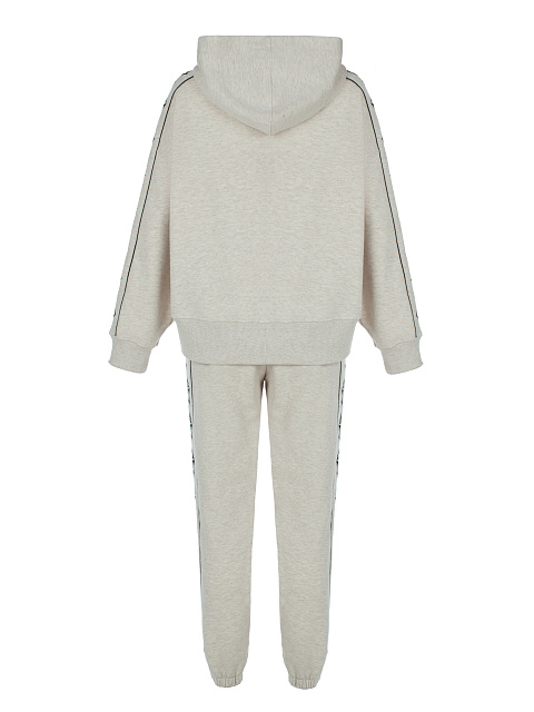 Бежевый трикотажный костюм с черной вышивкой, 2 Бежевый трикотажный костюм с черной вышивкой, 2