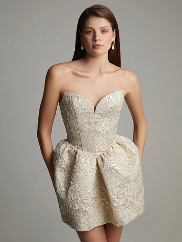 Бежевое платье-мини из парчи с золотистым узором, 2