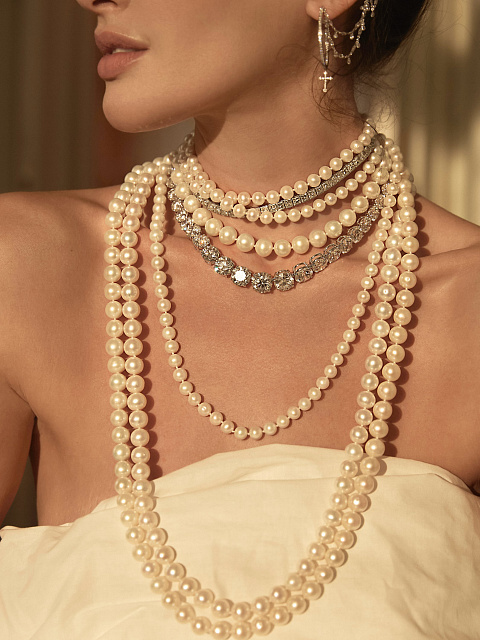 Колье из белого золота с бриллиантами круглой огранки, 3 Колье из белого золота с бриллиантами круглой огранки, 3