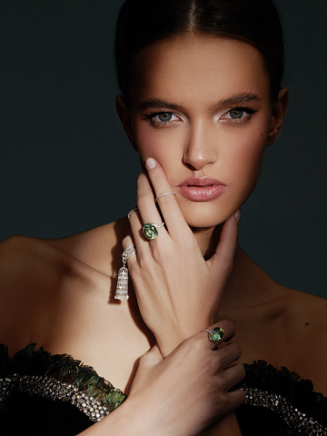 Кольцо из белого золота и бриллиантов, 2