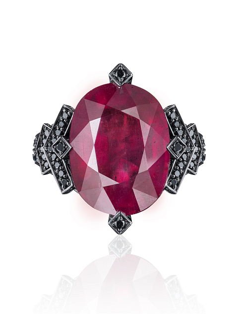 Кольцо из черненого золота с рубинами и черными бриллиантами, 3 Кольцо из черненого золота с рубинами и черными бриллиантами, 3