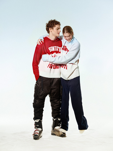 Красно-белый свитер с капюшоном Santa's Favorite, 6