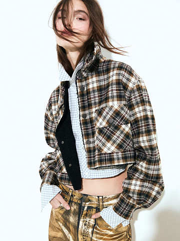 Серая укороченная рубашка в клетку, 2