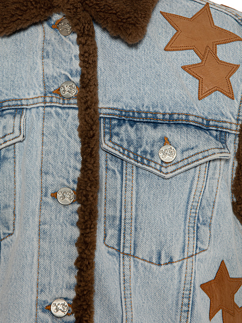Голубой джинсовый жилет со звездами и коричневым подкладом из овчины, 3