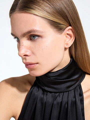 Пусеты из желтого золота с бриллиантами, 2