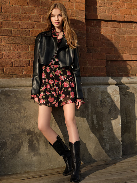 Черная укороченная куртка-косуха из эко-кожи, 10 Черная укороченная куртка-косуха из эко-кожи, 10