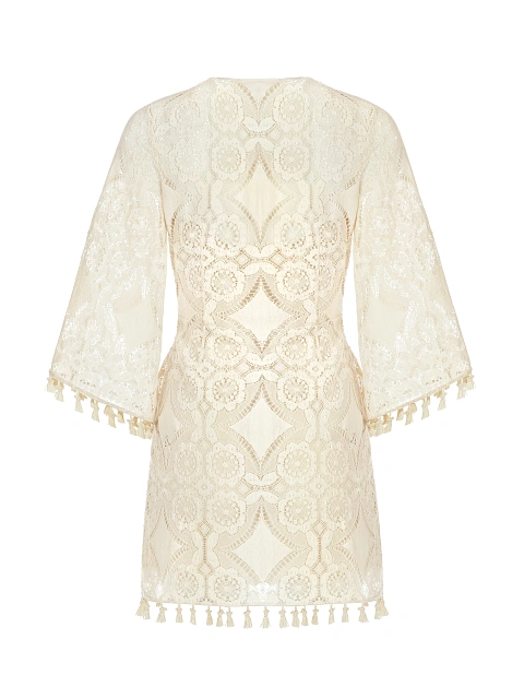 Бежевое кружевное платье-мини на запах с кисточками, 2