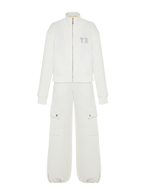 Белый трикотажный костюм с брюками-карго, 2