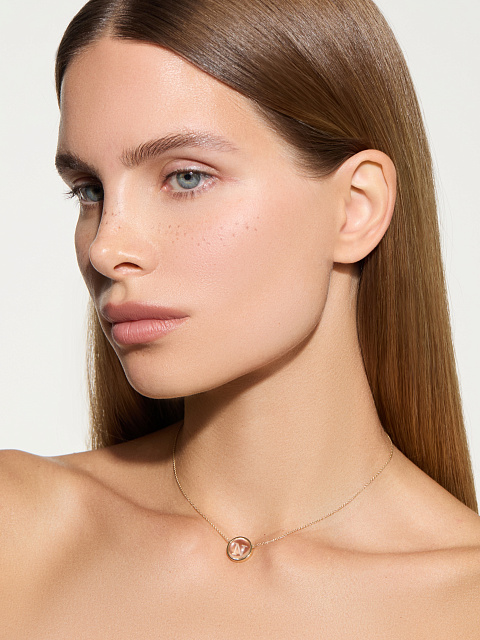 Колье с кулоном с буквой N из желтого золота с горным хрусталем, 2