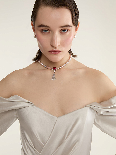 Колье из белого золота с гранатом, турмалином в форме сердца, жемчугом и бриллиантами, 2 Колье из белого золота с гранатом, турмалином в форме сердца, жемчугом и бриллиантами, 2