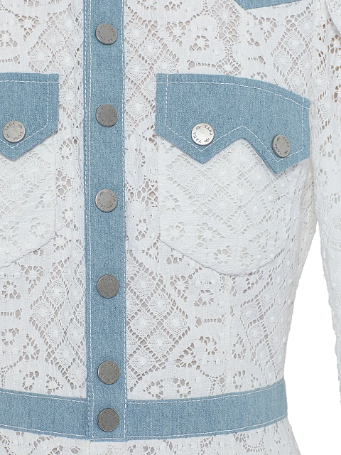 Белое платье-мини из кружева с отделкой из голубого денима, 4