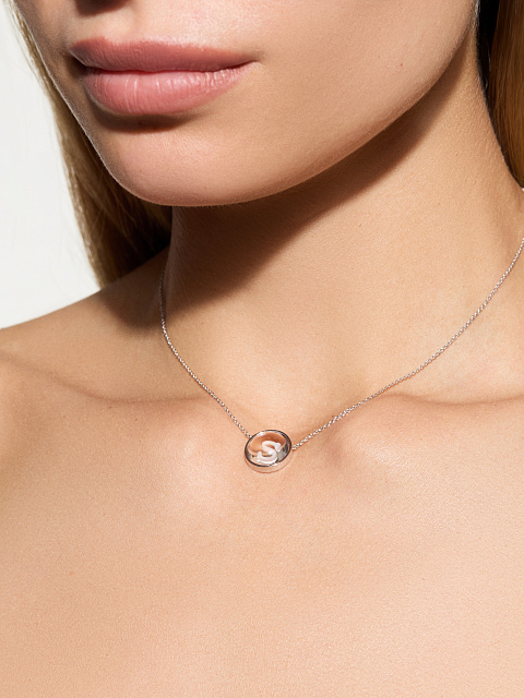 Колье с кулоном с буквой S из белого золота с горным хрусталем, 3 Колье с кулоном с буквой S из белого золота с горным хрусталем, 3