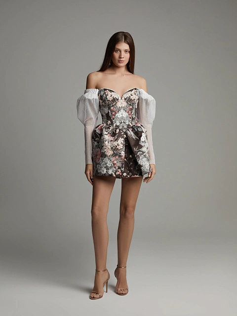 Коричневое платье-мини из шелка с принтом и белыми рукавами, 5