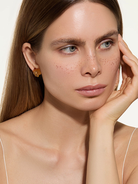 Пусеты из желтого золота с резным цитрином, 2 Пусеты из желтого золота с резным цитрином, 2