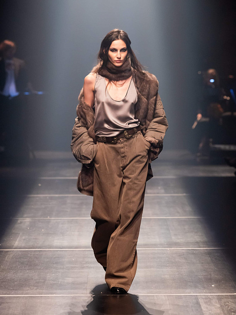 Look #7, 1 Look #7, 1