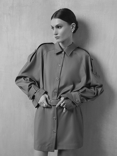 Серое платье-мини с карманами и поясом, 5