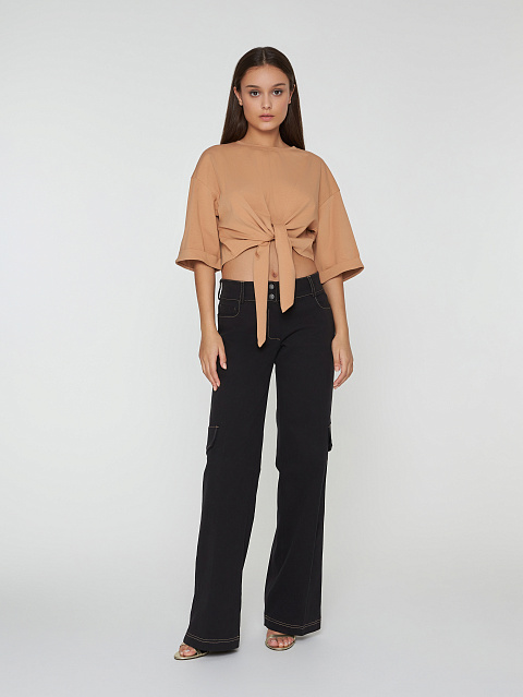 Бежевая укороченная футболка с узлом, 2 Бежевая укороченная футболка с узлом, 2