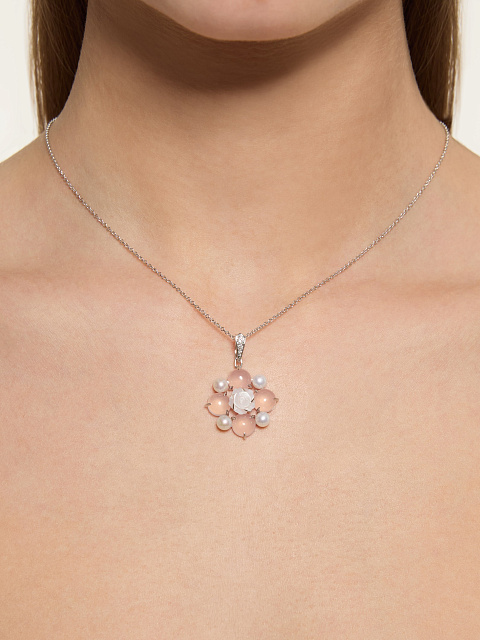 Кулон из белого золота с резным перламутром, розовым кварцем и жемчугом, 2 Кулон из белого золота с резным перламутром, розовым кварцем и жемчугом, 2