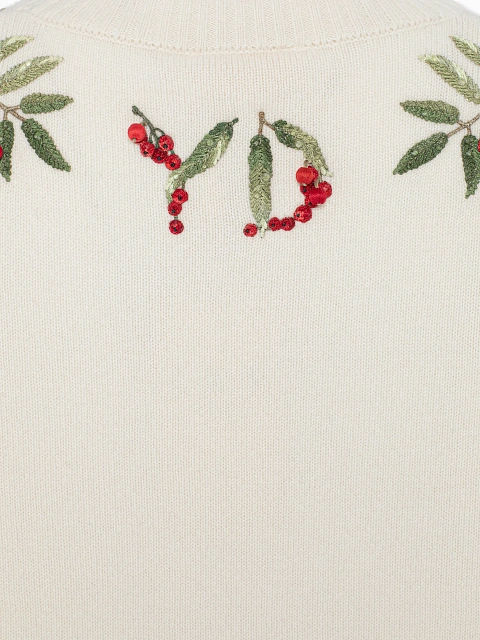 Белый кашемировый свитер с вышивкой в виде рябины, 4 Белый кашемировый свитер с вышивкой в виде рябины, 4