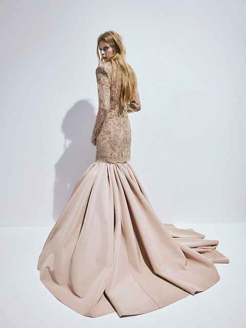 Бежевый комплект из кружева, 3