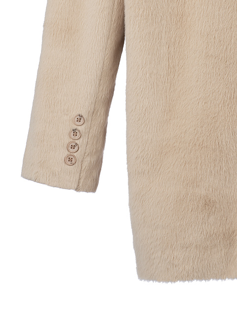 Бежевый однобортный жакет из эко-меха, 4