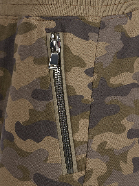 Трикотажный костюм цвета хаки с камуфляжным принтом, 5 Трикотажный костюм цвета хаки с камуфляжным принтом, 5