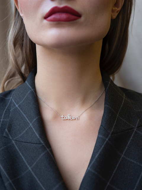 Колье с кулоном "taken" из белого золота с бриллиантами, 2