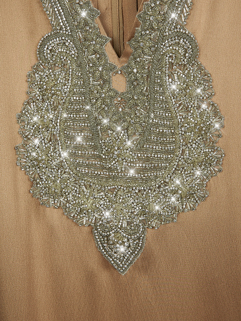 Коричневое платье-миди из шелка с вышивкой, 3