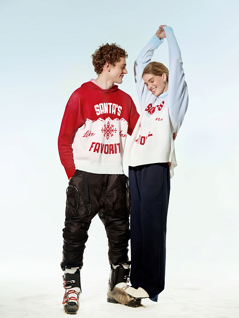 Красно-белый свитер с капюшоном Santa's Favorite, 7