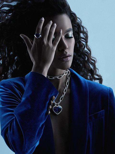 Колье с кулоном из белого золота с танзанитом в огранке «сердце», 4