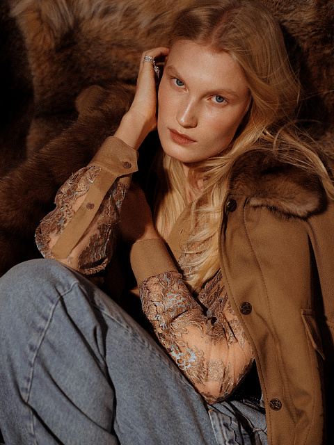 Бежевая блузка из кружева и шелка, 8