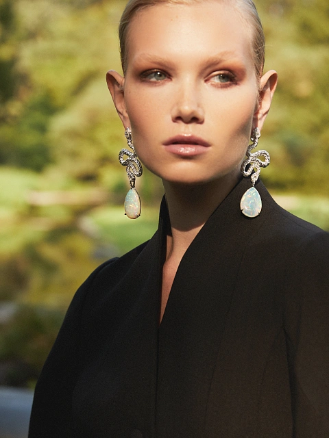 Серьги из белого золота с опалами и бриллиантами, 2