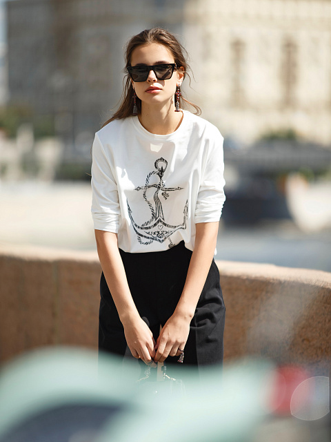 Белый хлопковый лонгслив с черным принтом, 3