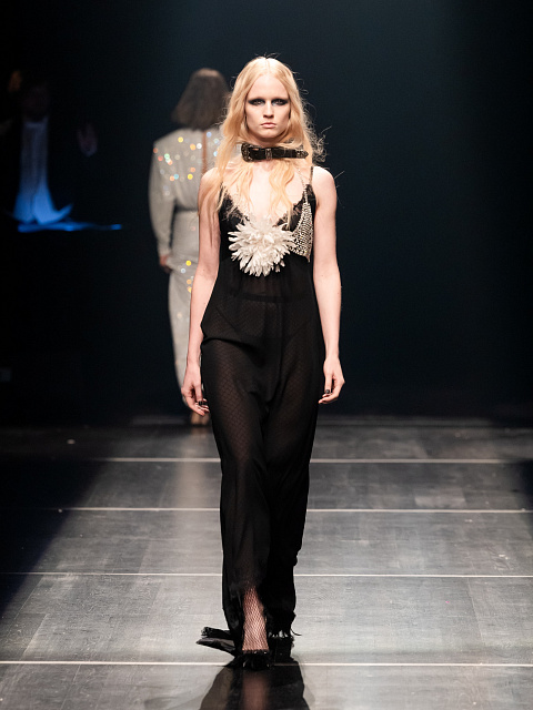 Look #92, 1 Look #92, 1