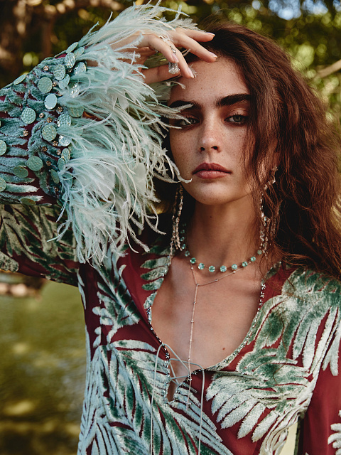 Колье-галстук из белого золота с кулоном-крестиком и бриллиантами, 4