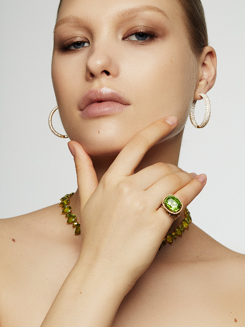 Хупсы из желтого золота с бриллиантами круглой огранки, 3 Хупсы из желтого золота с бриллиантами круглой огранки, 3