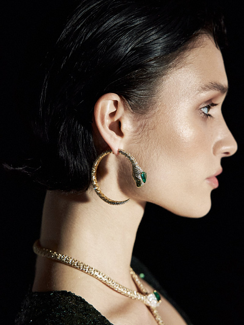 Хупсы из золота с изумрудами огранки «триллион» и бриллиантами, 2 Хупсы из золота с изумрудами огранки «триллион» и бриллиантами, 2