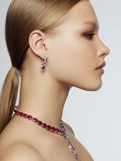 Колье со съемным кулоном из белого золота с рубинами и бриллиантами, 8 Колье со съемным кулоном из белого золота с рубинами и бриллиантами, 8