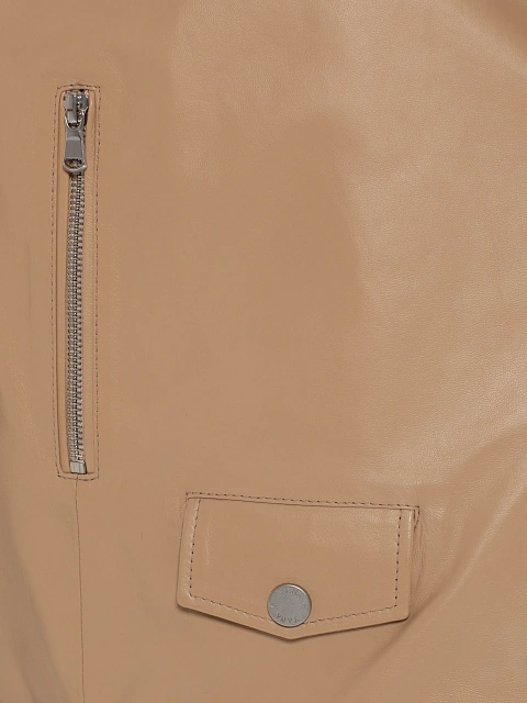 Бежевый кожаный жилет с подкладом из овчины и шипами, 4