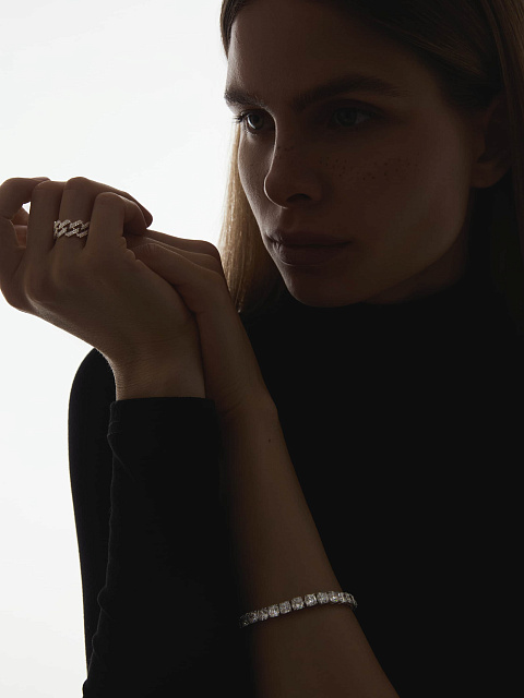 Кольцо из белого золота с бриллиантами, 3 Кольцо из белого золота с бриллиантами, 3