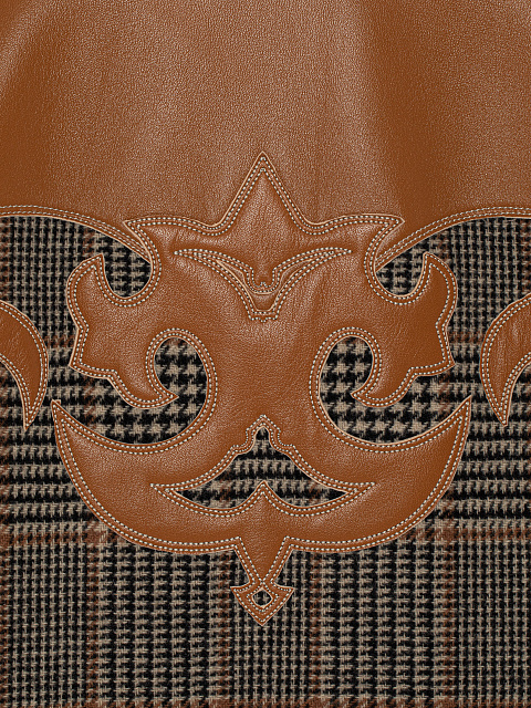 Коричневая рубашка из шерсти с узором и отделкой из кожи, 4 Коричневая рубашка из шерсти с узором и отделкой из кожи, 4