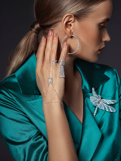 Кольцо-кисть из белого золота с бриллиантами, 3