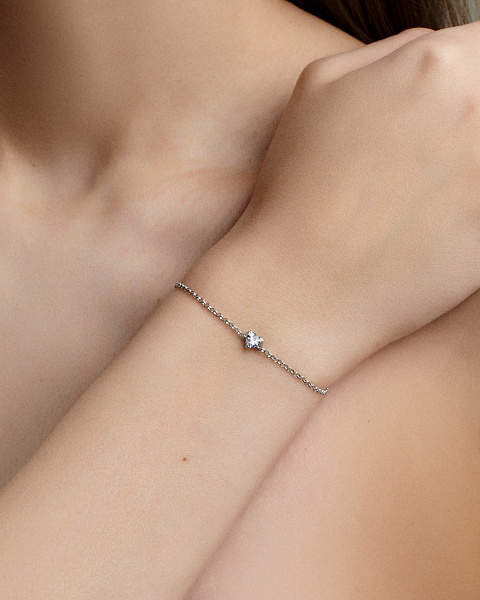 Серебряный браслет с фианитом в форме сердца, 2 Серебряный браслет с фианитом в форме сердца, 2