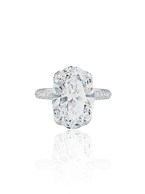 Кольцо из белого золота с бриллиантом овальной огранки, 11